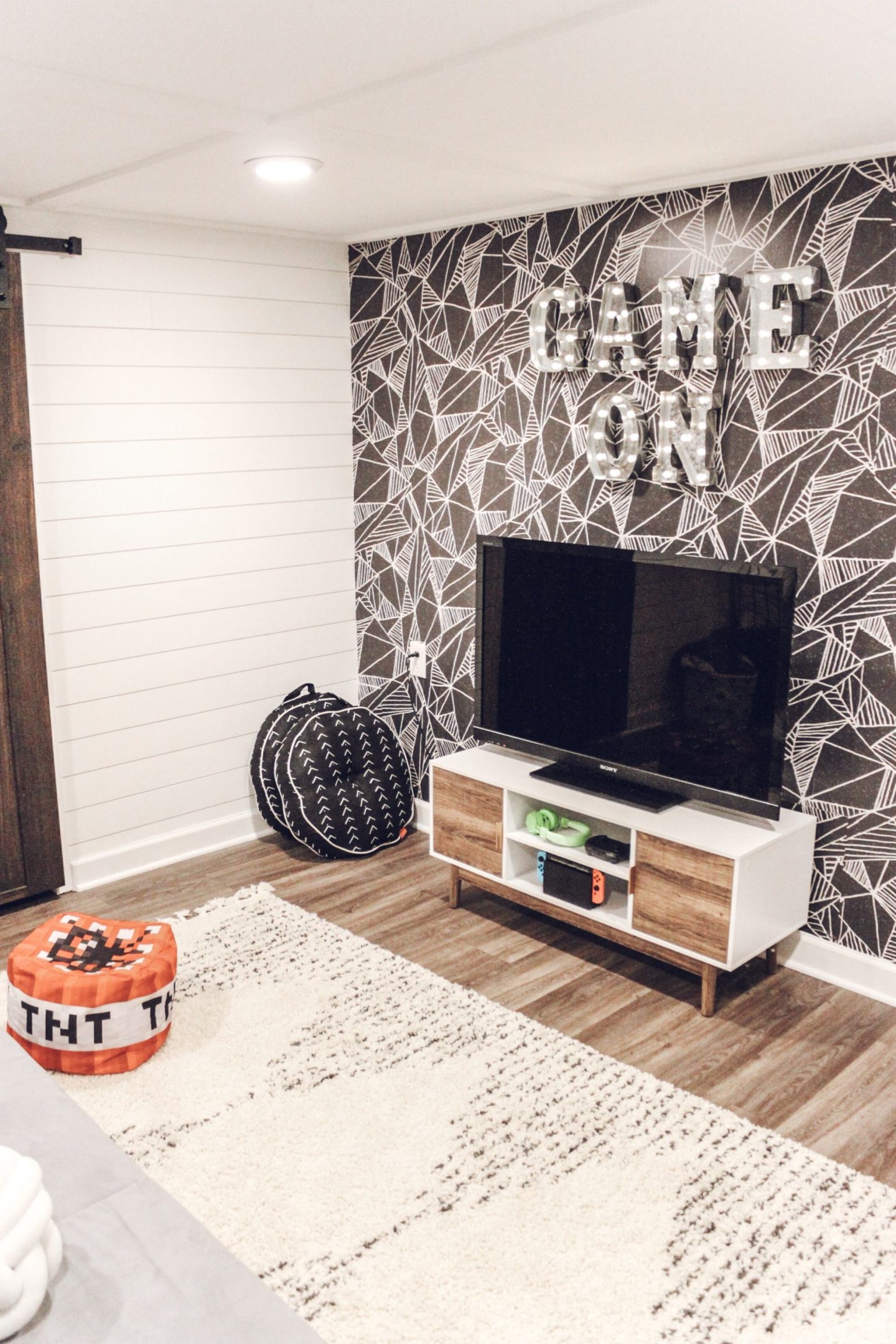 Boys Game Room, Game Room Makeover with Wallpaper