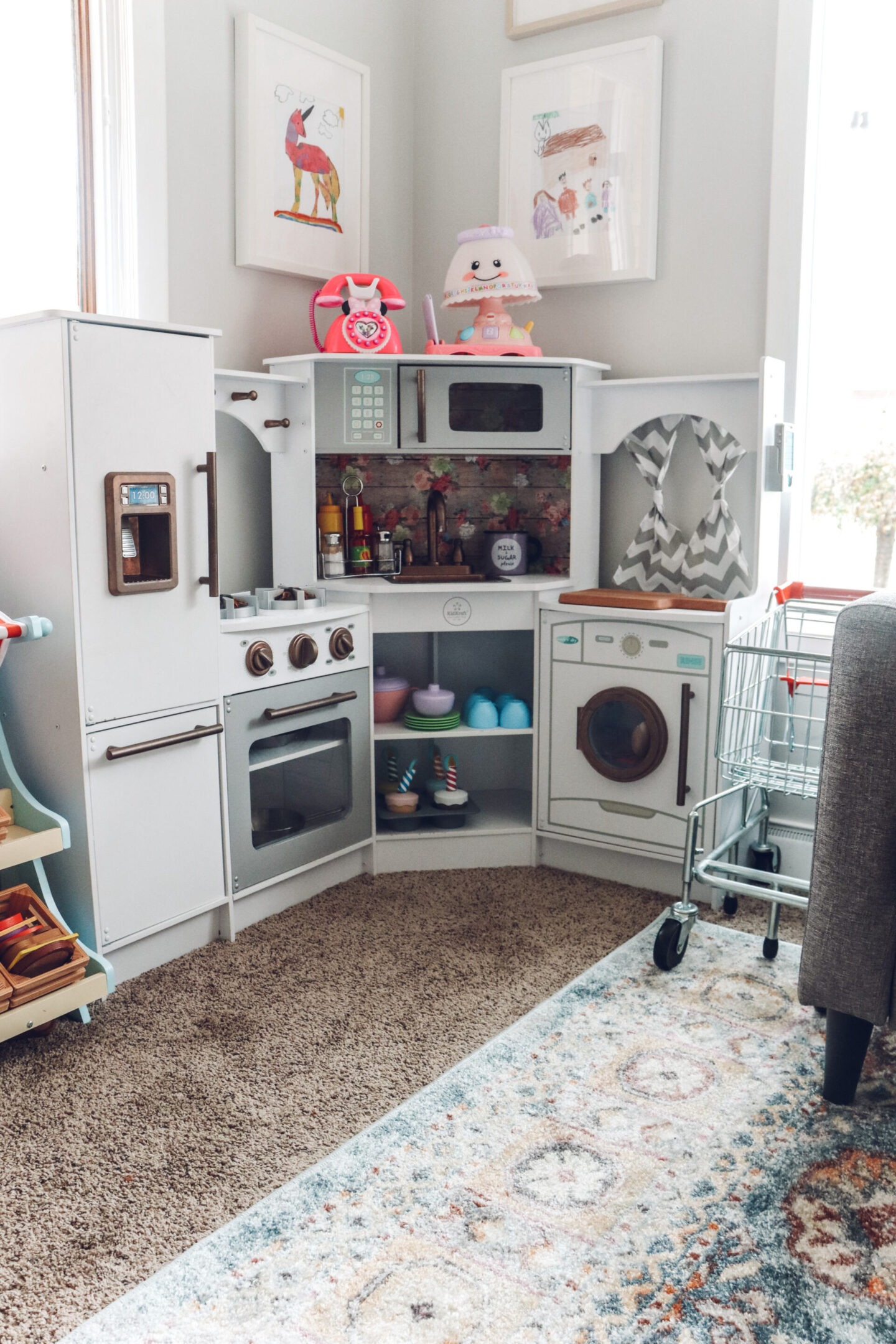 play kitchen