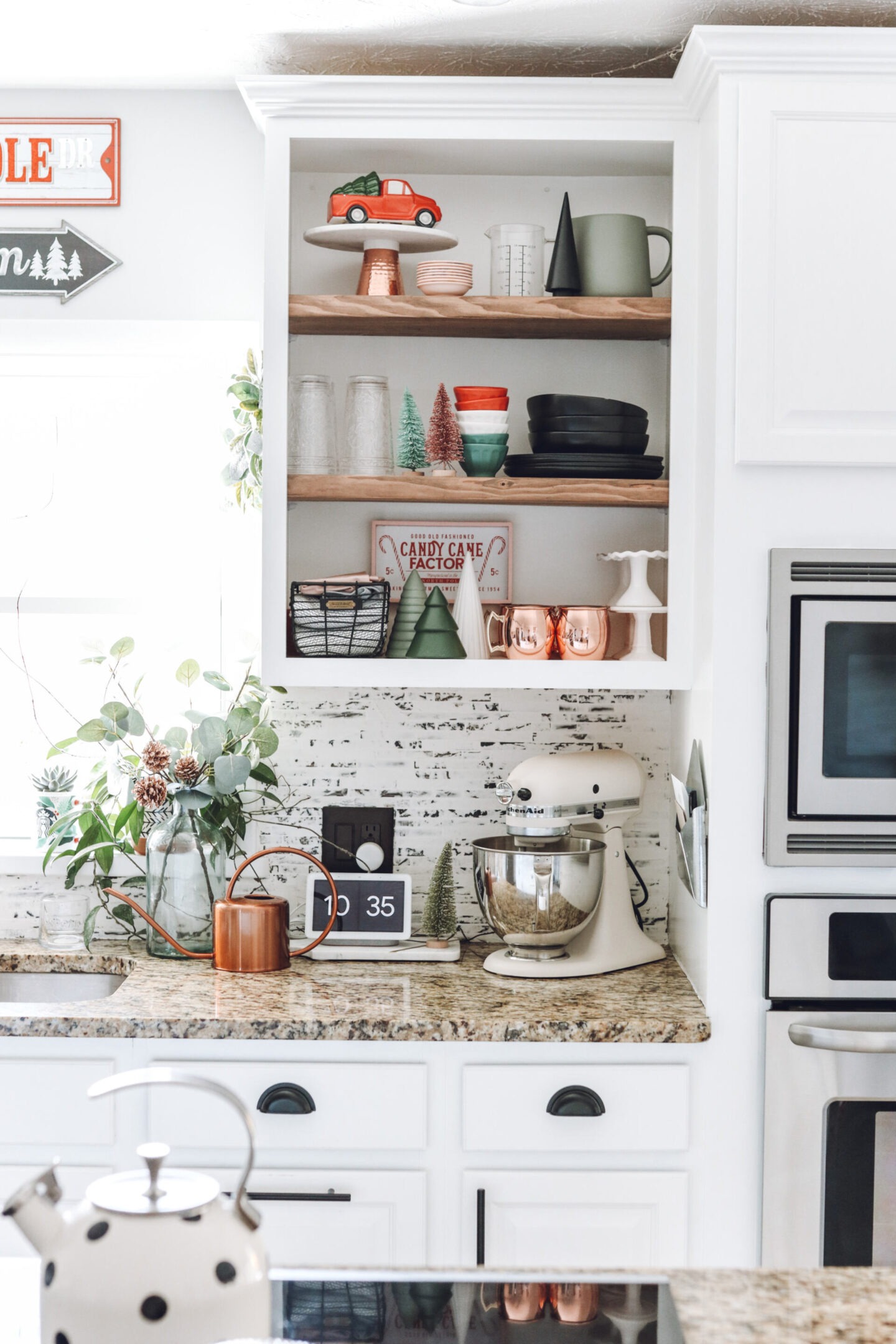 Christmas Kitchen Decor