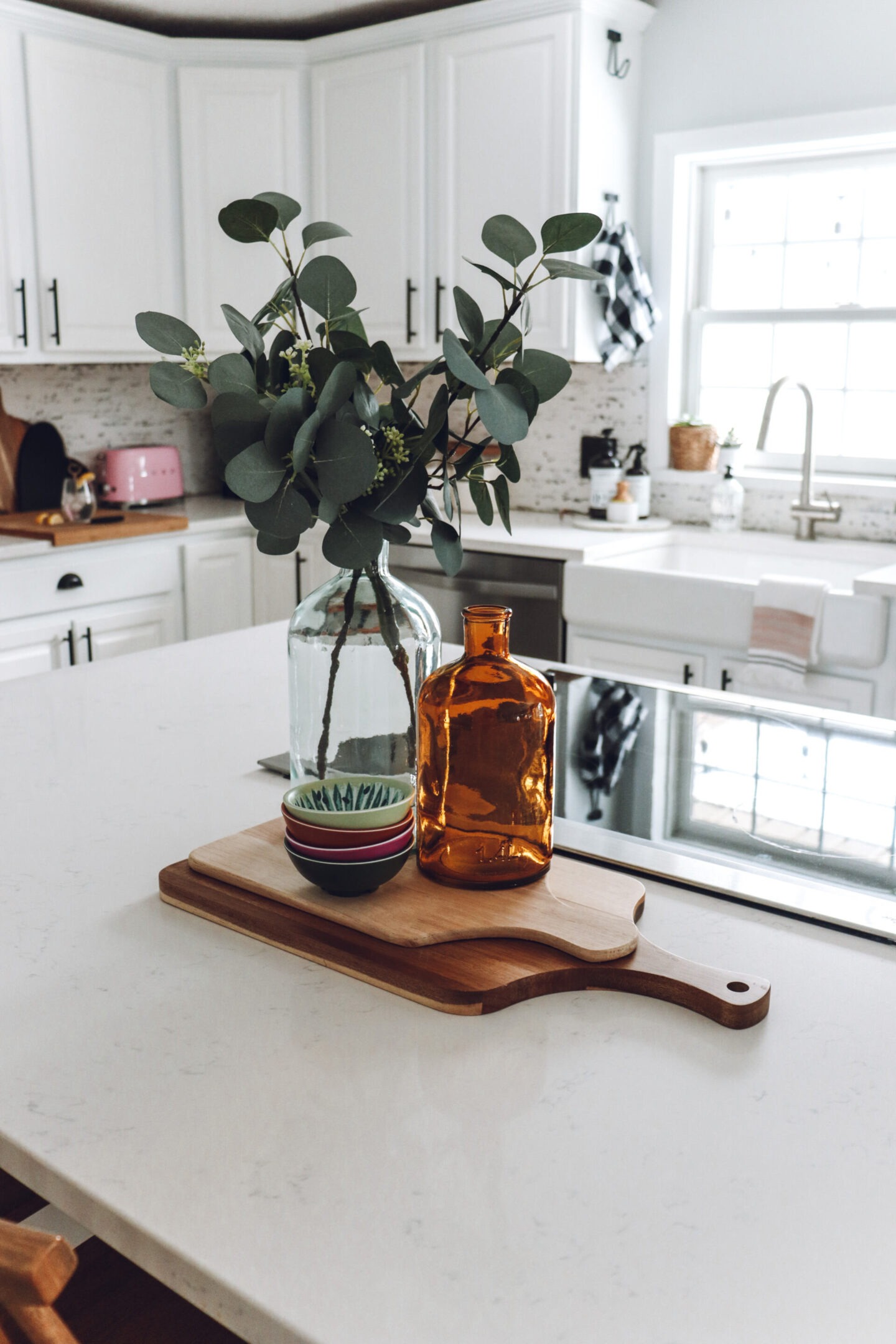 white quartz counter tops