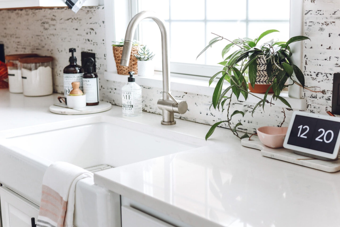 white quartz counters