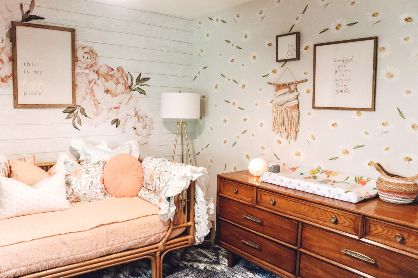 toddler girls bedroom